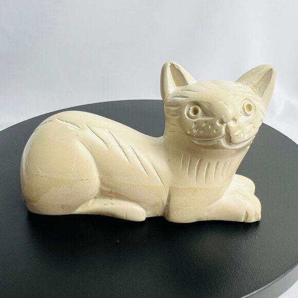 Hand-Carved Vintage Kitty Cat Soapstone Sculpture Stone Feline Figurine - Picture 10 of 10